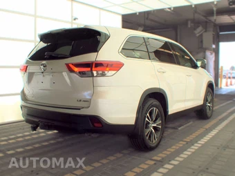2019 Toyota Highlander LE - miniatura 4