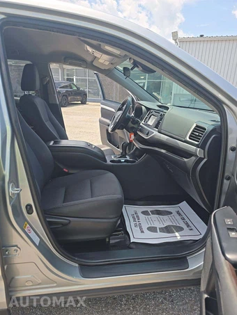 2019 Toyota Highlander LE – miniatura 16