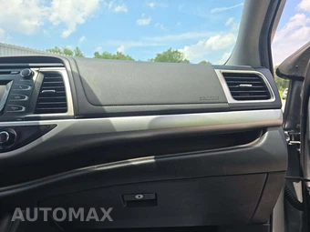 2019 Toyota Highlander LE – miniatura 17