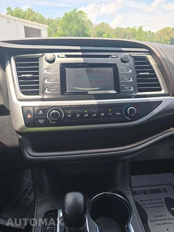 2019 Toyota Highlander LE – miniatura 7
