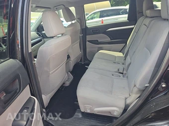 2019 Toyota Highlander LE – miniatura 13