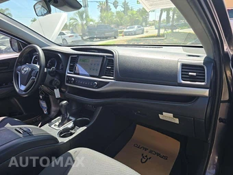 2019 Toyota Highlander LE – miniatura 20