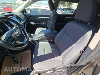 2019 Toyota Highlander LE – miniatura 6