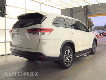 2019 Toyota Highlander LE – miniatura 4