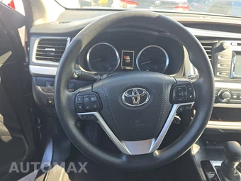 2019 Toyota Highlander LE – miniatura 10
