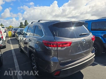 2019 Toyota Highlander LE – miniatura 6