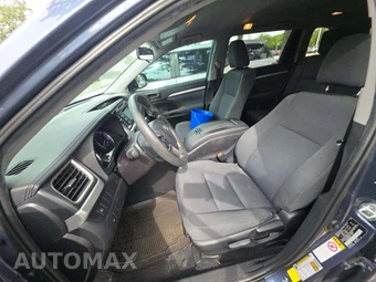 2019 Toyota Highlander LE - miniatura 6