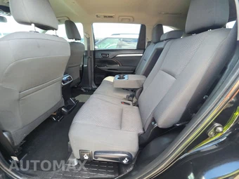 2019 Toyota Highlander LE – miniatura 13