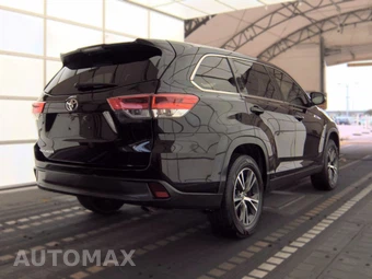 2019 Toyota Highlander LE – miniatura 4