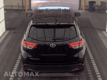 2019 Toyota Highlander LE – miniatura 5