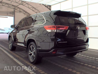 2019 Toyota Highlander LE – miniatura 6