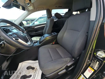 2019 Toyota Highlander LE – miniatura 7