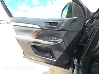 2019 Toyota Highlander LE – miniatura 9