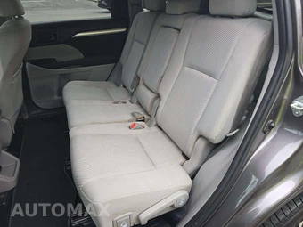2019 Toyota Highlander LE – miniatura 13