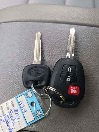 2019 Toyota Highlander LE – miniatura 8