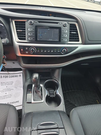 2019 Toyota Highlander LE – miniatura 11