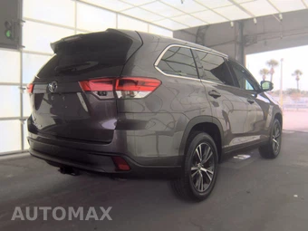 2019 Toyota Highlander LE – miniatura 4