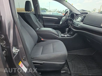 2019 Toyota Highlander LE – miniatura 8