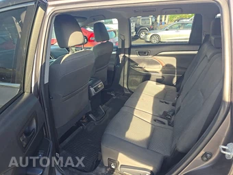 2019 Toyota Highlander LE - miniatura 13