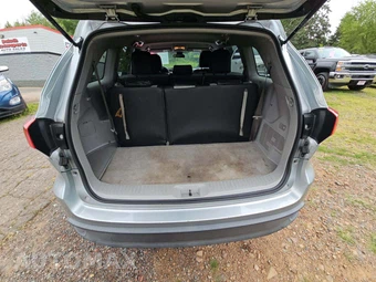 2019 Toyota Highlander LE - miniatura 12