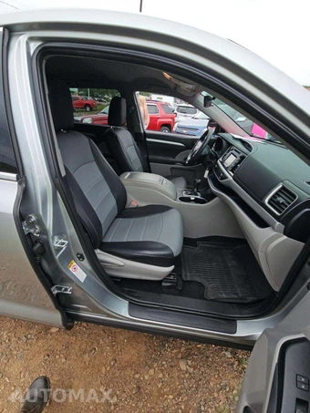 2019 Toyota Highlander LE - miniatura 16