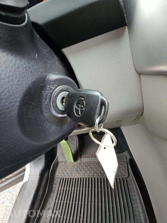 2019 Toyota Highlander LE - miniatura 5