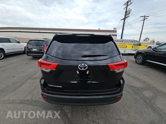 2019 Toyota Highlander LE – miniatura 5