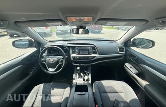 2019 Toyota Highlander LE - miniatura 11