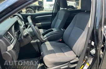 2019 Toyota Highlander LE - miniatura 9