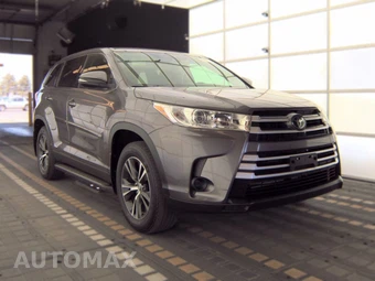 2019 Toyota Highlander LE - miniatura 3