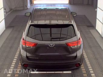 2019 Toyota Highlander LE - miniatura 5