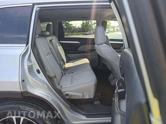 2019 Toyota Highlander LE Plus – miniatura 14