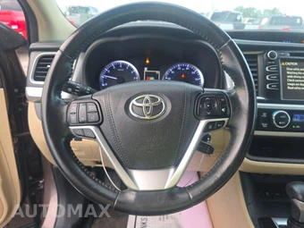 2019 Toyota Highlander LE Plus - miniatura 10
