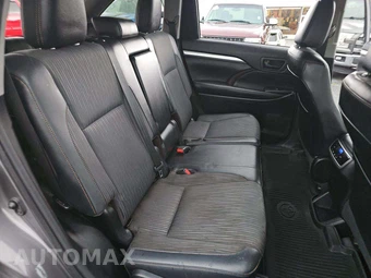 2019 Toyota Highlander LE Plus – miniatura 16