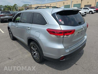 2019 Toyota Highlander LE Plus – miniatura 2