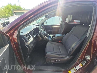 2019 Toyota Highlander LE Plus – miniatura 3