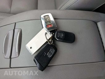 2019 Toyota Highlander Limited - miniatura 8