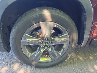 2019 Toyota Highlander Limited Platinum - miniatura 8