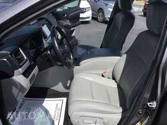 2019 Toyota Highlander Limited Platinum - miniatura 9