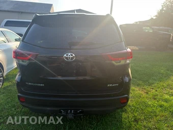 2019 Toyota Highlander SE – miniatura 5