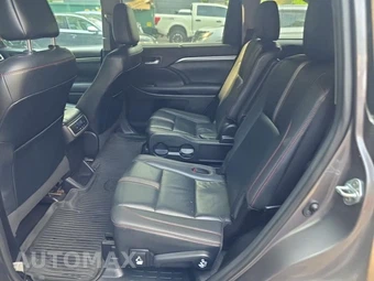 2019 Toyota Highlander SE – miniatura 16