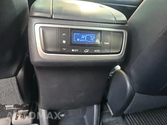 2019 Toyota Highlander SE – miniatura 28
