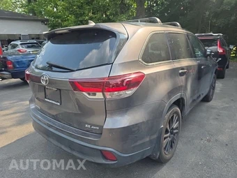 2019 Toyota Highlander SE – miniatura 4