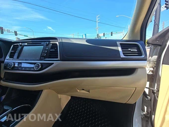 2019 Toyota Highlander SE – miniatura 20