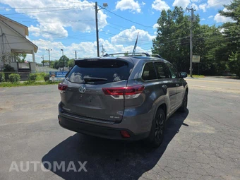 2019 Toyota Highlander SE – miniatura 3