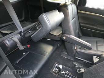 2019 Toyota Highlander SE - miniatura 13