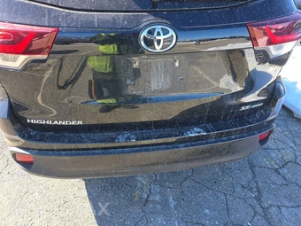 2019 Toyota Highlander SE - miniatura 15