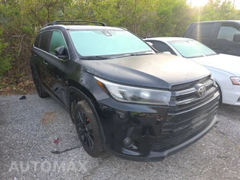 2019 Toyota Highlander SE - miniatura 3