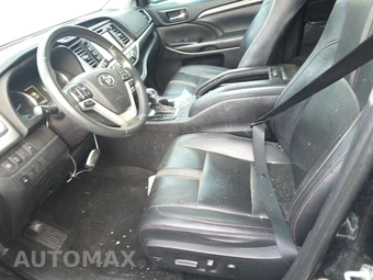 2019 Toyota Highlander SE - miniatura 8