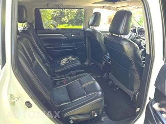 2019 Toyota Highlander SE - miniatura 17